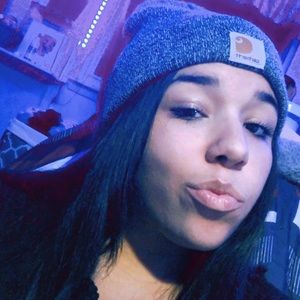 Meet your Posher, Mikayla